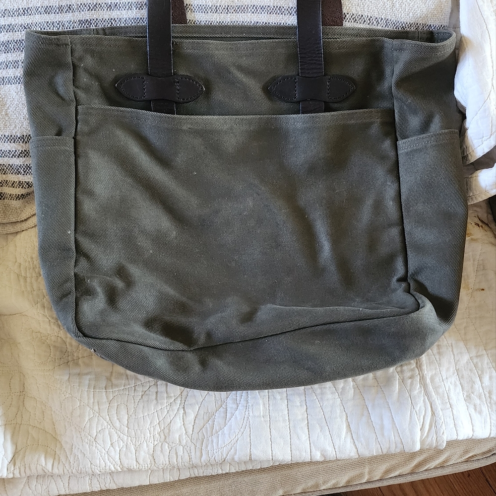 Filson tote
